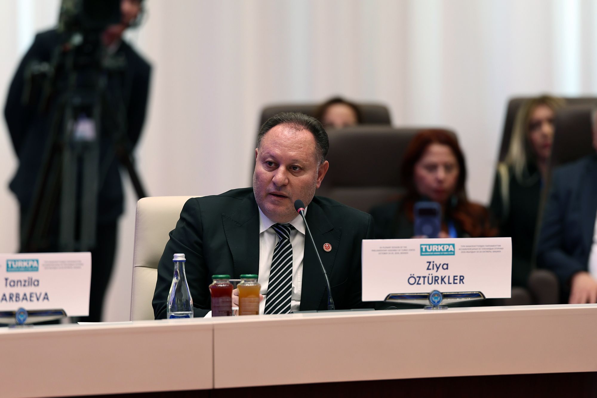 Öztürkler Türk dünyasına seslendi: “Egemen eşitliğimizden asla taviz vermeyeceğiz”