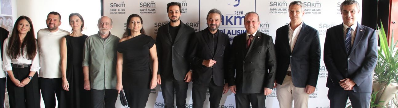 Sadri Alışık Kültür Merkezi Kıbrıs Akademi Perdelerini Açtı
