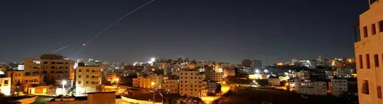 Savaş kızıştı: İran'dan Tel Aviv'e bombardıman